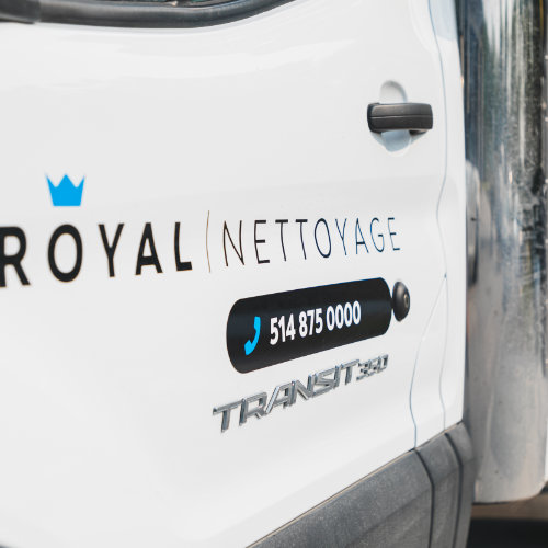 Royal Nettoyage factory truck to carry out a major cleaning